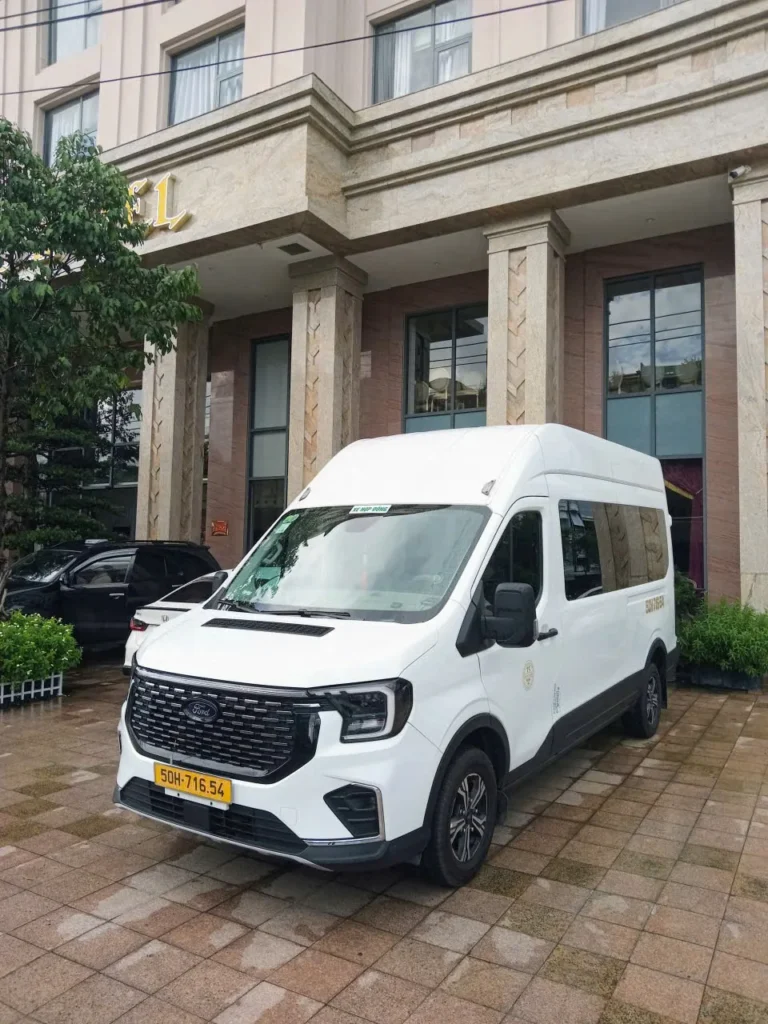 16인승 트렌짓 포드 안내 예시