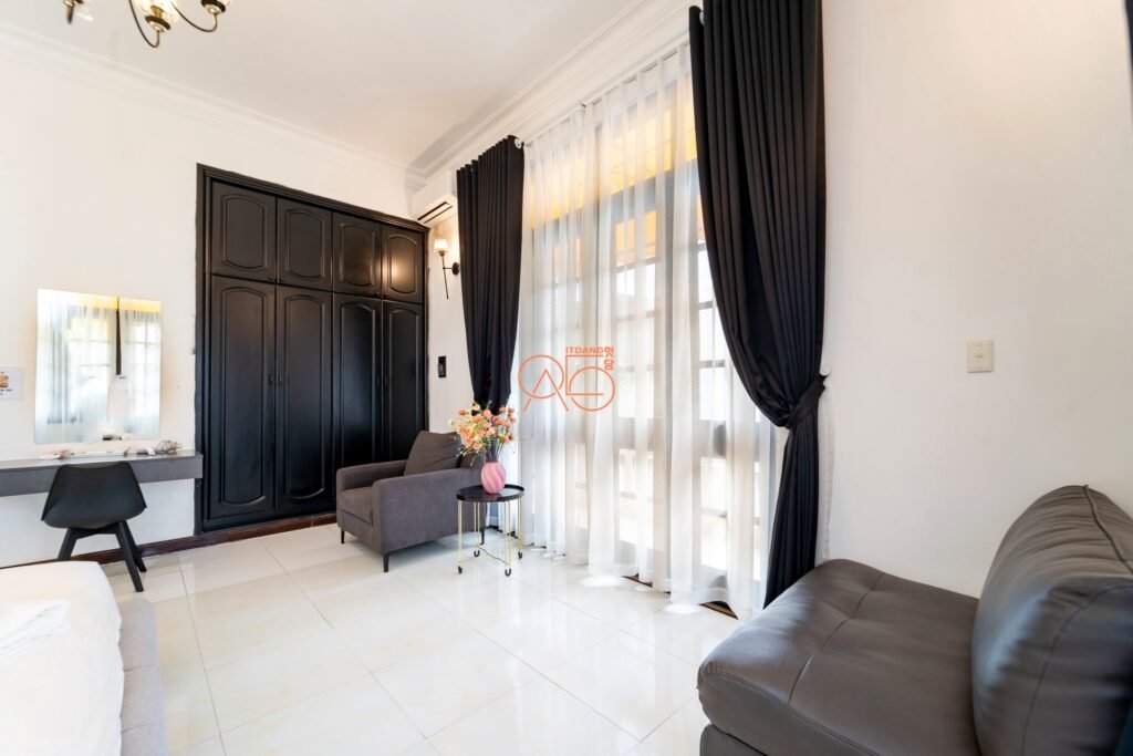 Signature Villa · bedroom 302