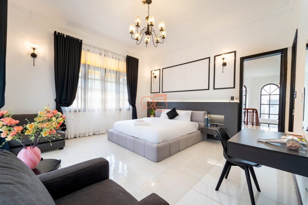 Signature Villa · bedroom 302