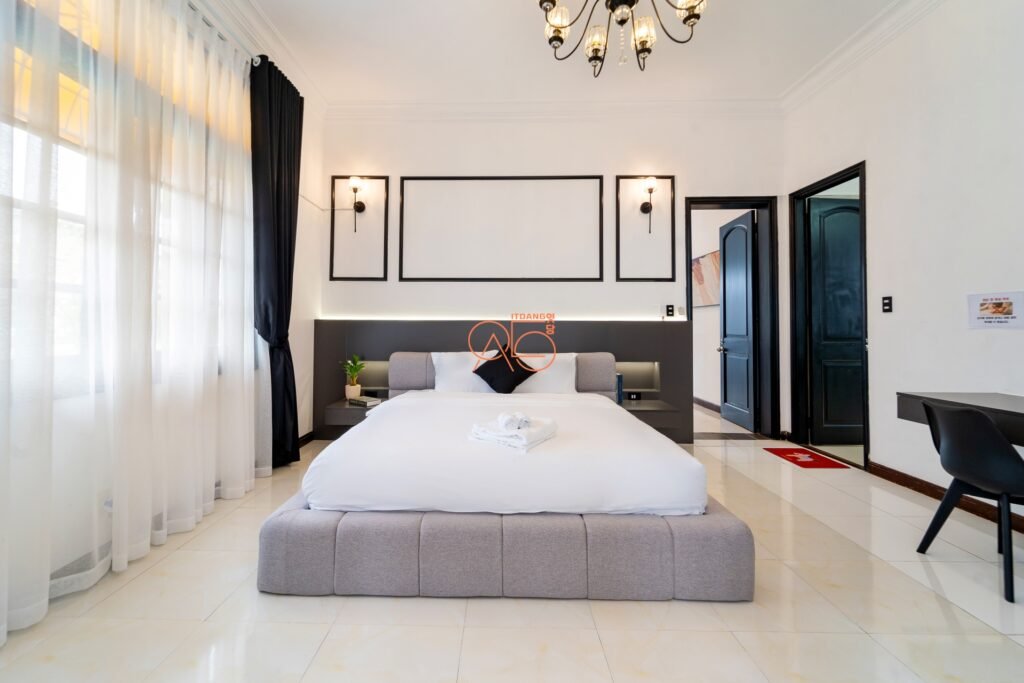 Signature Villa · bedroom 302
